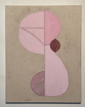 472